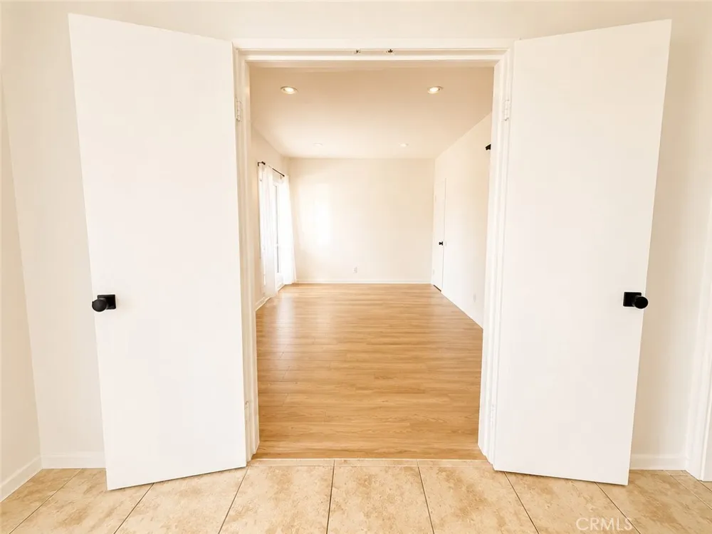 10661 Coraline Place Chatsworth, CA 91311