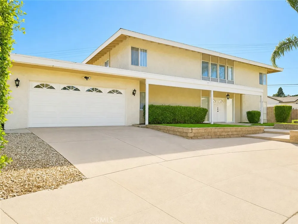 10661 Coraline Place Chatsworth, CA 91311