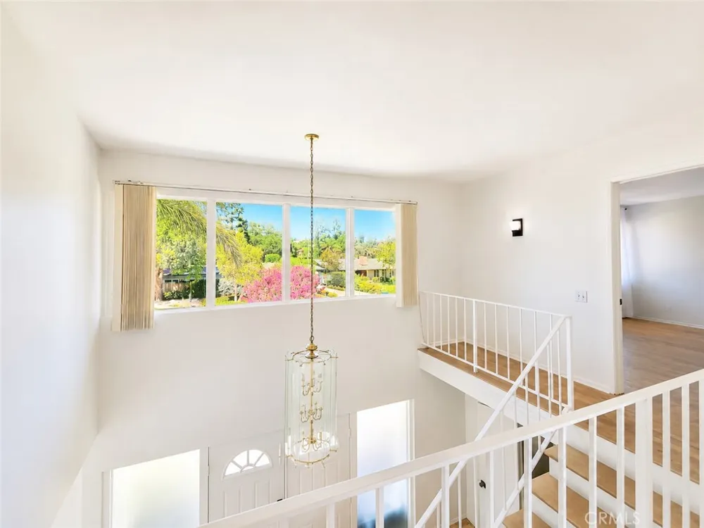 10661 Coraline Place Chatsworth, CA 91311