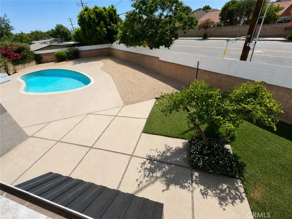 10661 Coraline Place Chatsworth, CA 91311