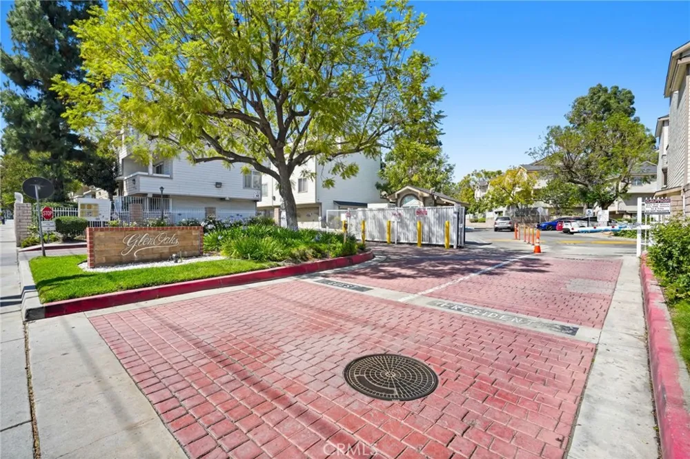 11150 Glenoaks Boulevard #309 Pacoima, CA 91331