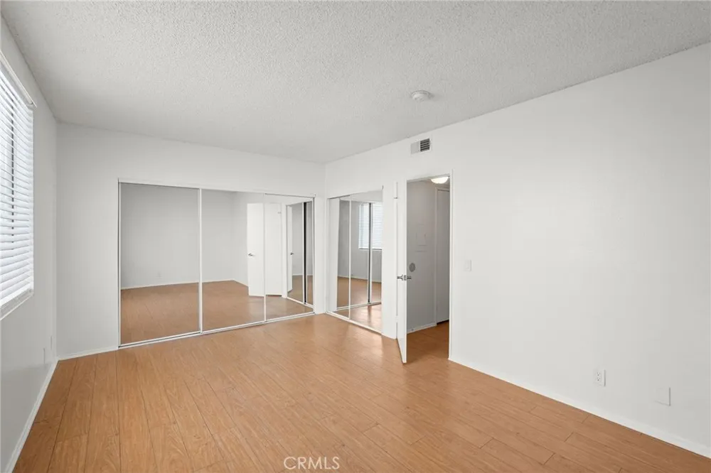 11150 Glenoaks Boulevard #309 Pacoima, CA 91331