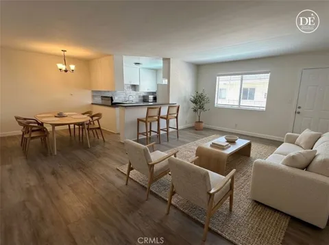 4358 Mammoth Avenue #10