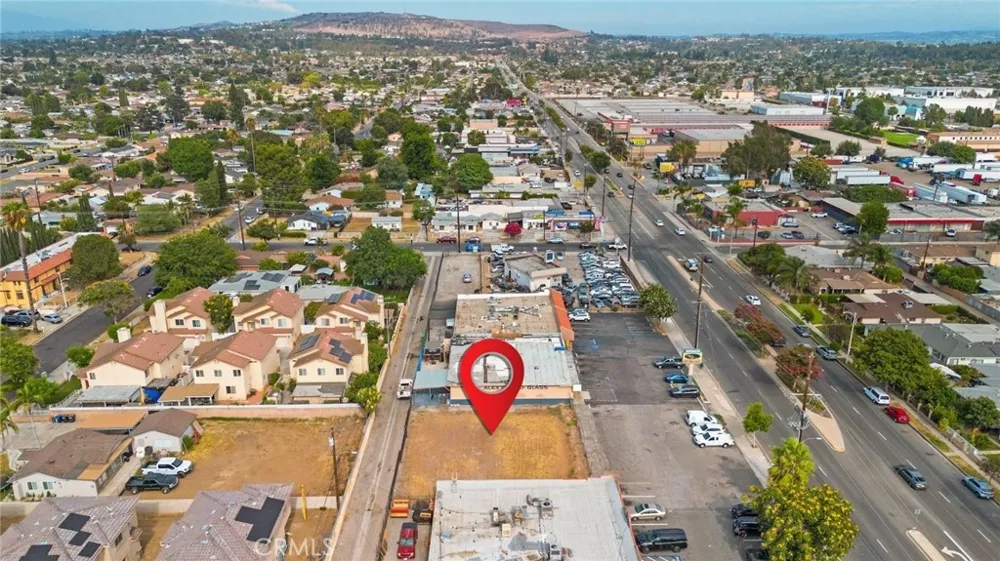 15739 Amar Road La Puente, CA 91744