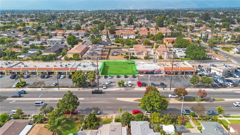 15739 Amar Road La Puente, CA 91744