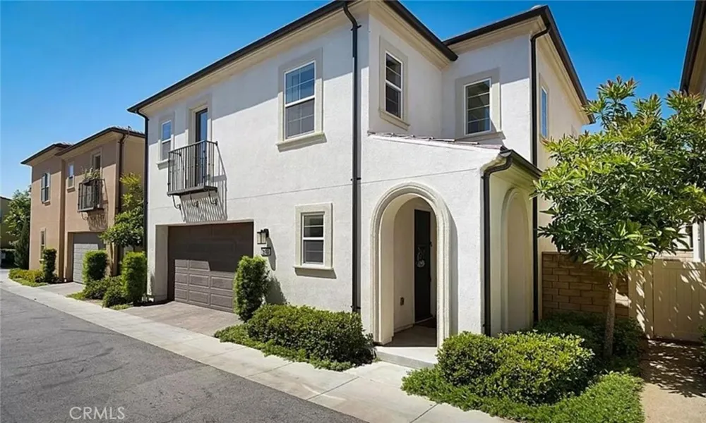 21765 Propello Drive Saugus, CA 91350
