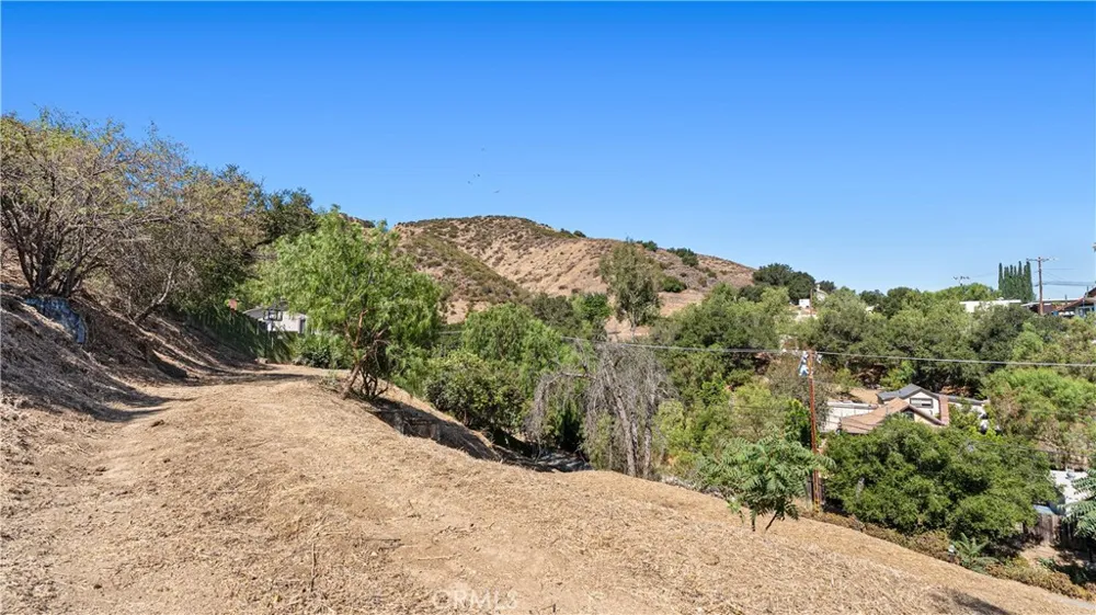 1194 Black Canyon Simi Valley, CA 93063