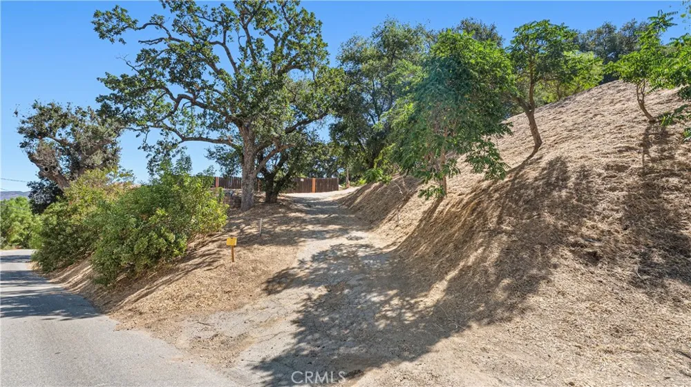 1194 Black Canyon Simi Valley, CA 93063