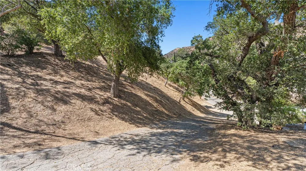 1194 Black Canyon Simi Valley, CA 93063