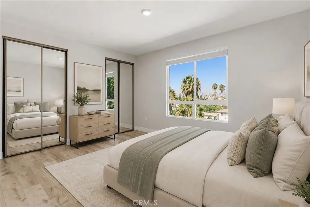 5820 La Mirada Avenue #302 Hollywood, CA 90038