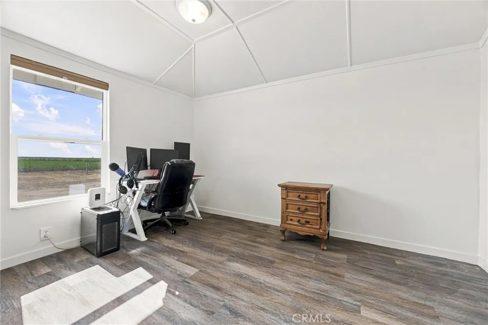 11662 Wasco Pond Road Wasco, CA 93280