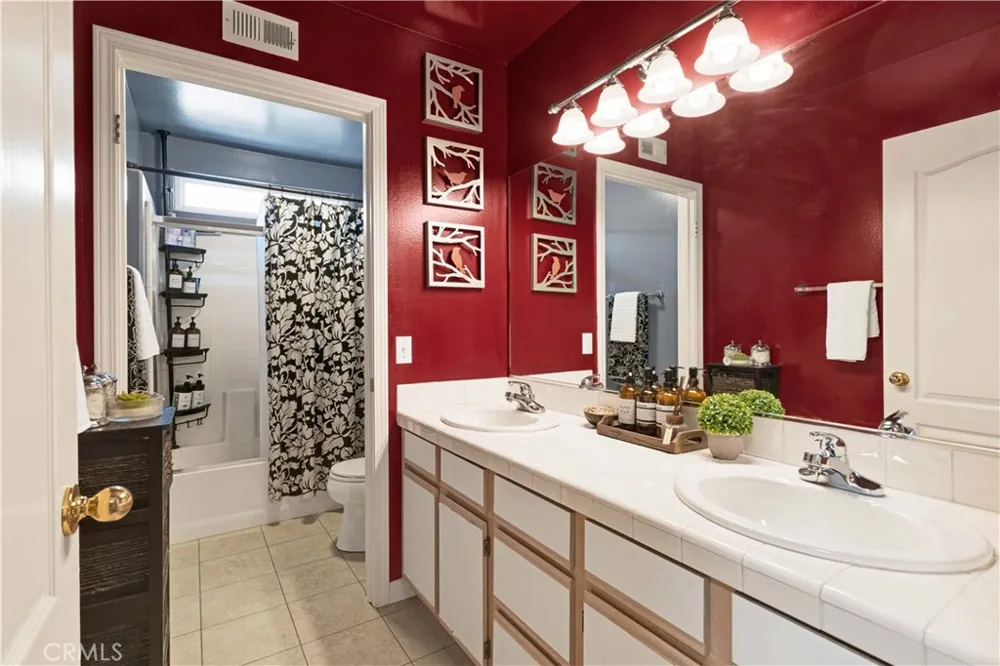 17333 San Jose Street Granada Hills, CA 91344
