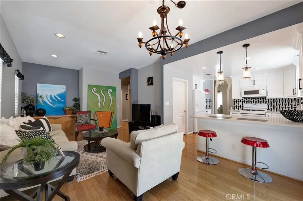 17333 San Jose Street Granada Hills, CA 91344