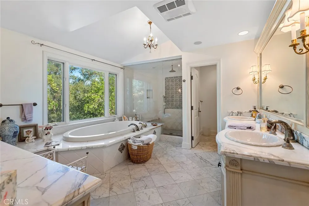 5747 HOBACK GLEN ROAD Hidden Hills, CA 91302