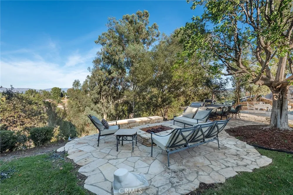 5747 HOBACK GLEN ROAD Hidden Hills, CA 91302