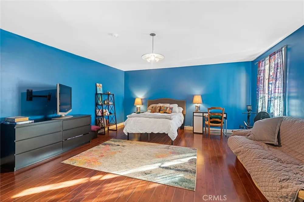 5747 HOBACK GLEN ROAD Hidden Hills, CA 91302