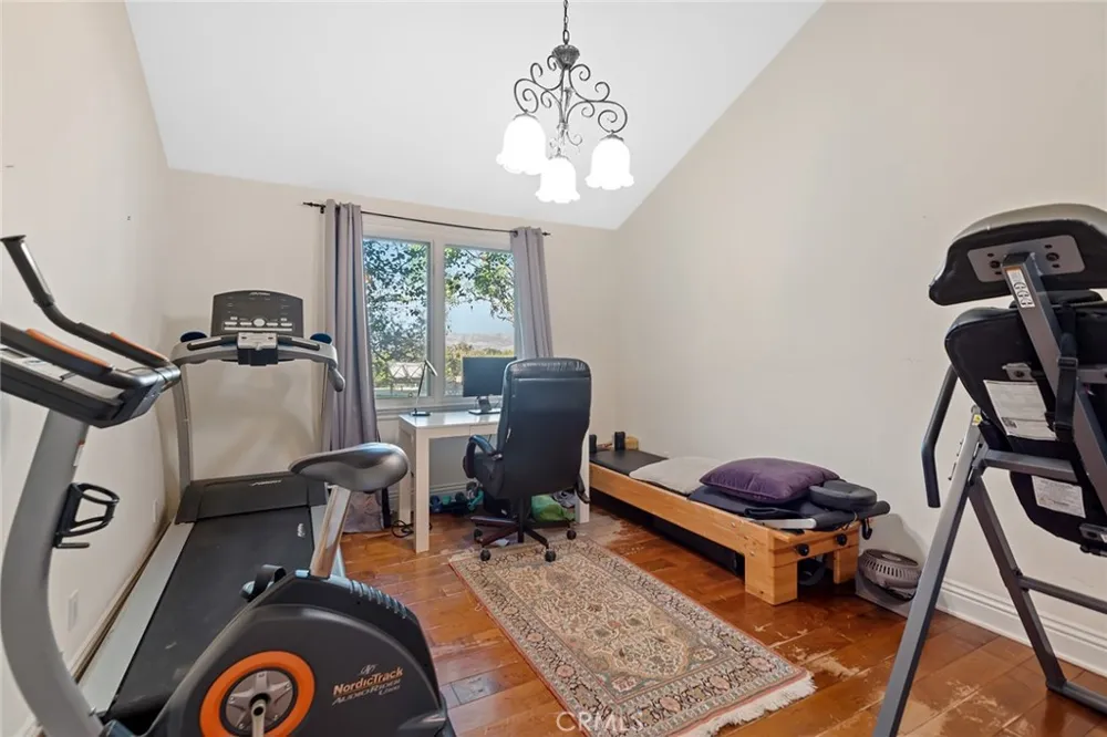 5747 HOBACK GLEN ROAD Hidden Hills, CA 91302