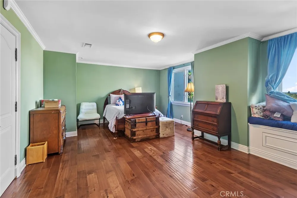 5747 HOBACK GLEN ROAD Hidden Hills, CA 91302