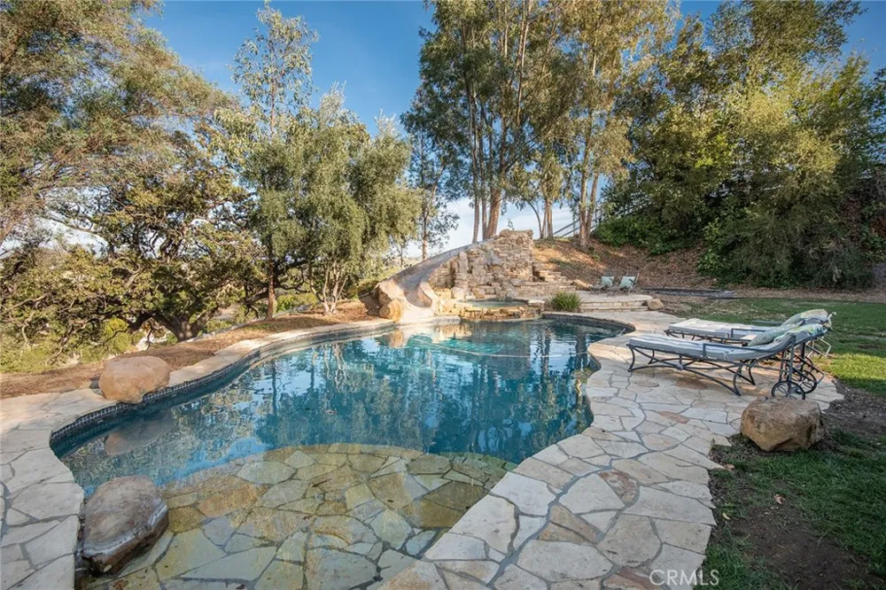 5747 HOBACK GLEN ROAD Hidden Hills, CA 91302