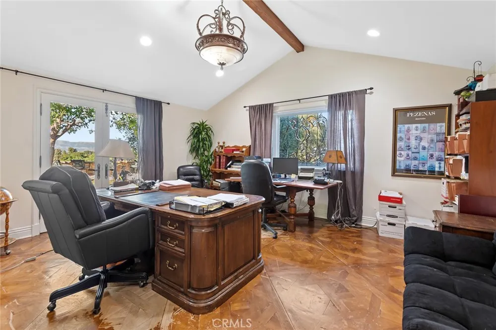 5747 HOBACK GLEN ROAD Hidden Hills, CA 91302