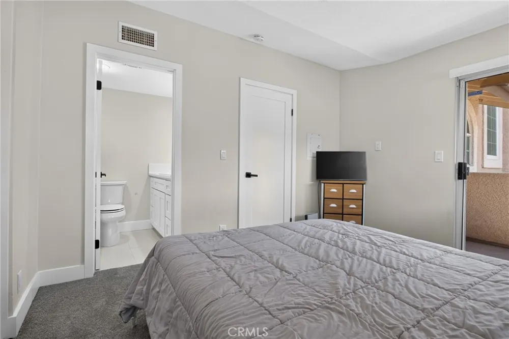 22914 Banyan Place #198 Saugus, CA 91390
