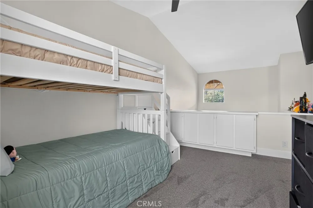 22914 Banyan Place #198 Saugus, CA 91390