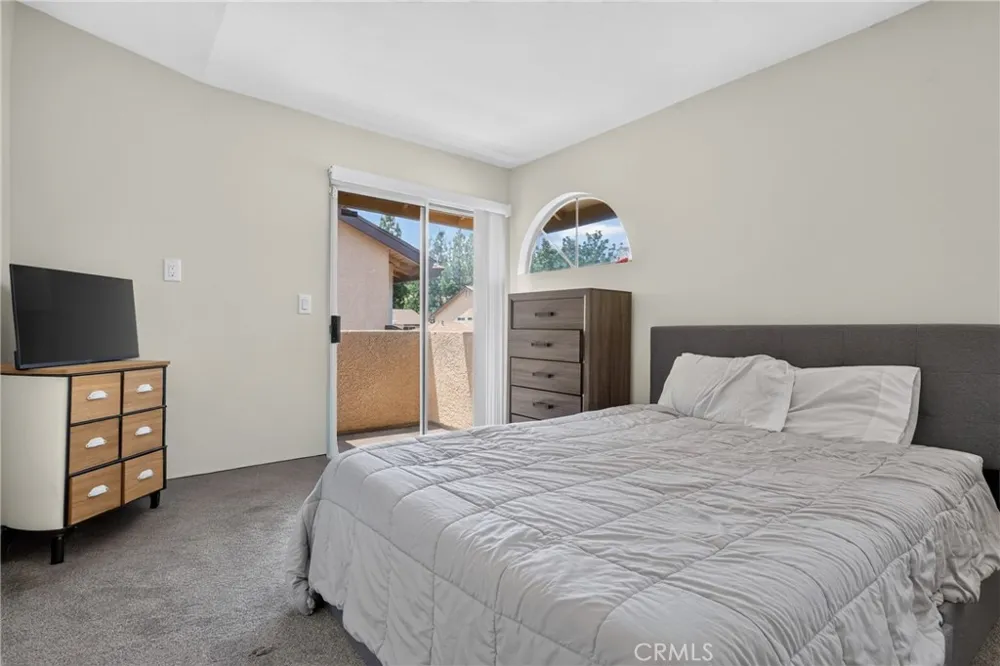 22914 Banyan Place #198 Saugus, CA 91390