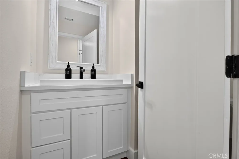 22914 Banyan Place #198 Saugus, CA 91390