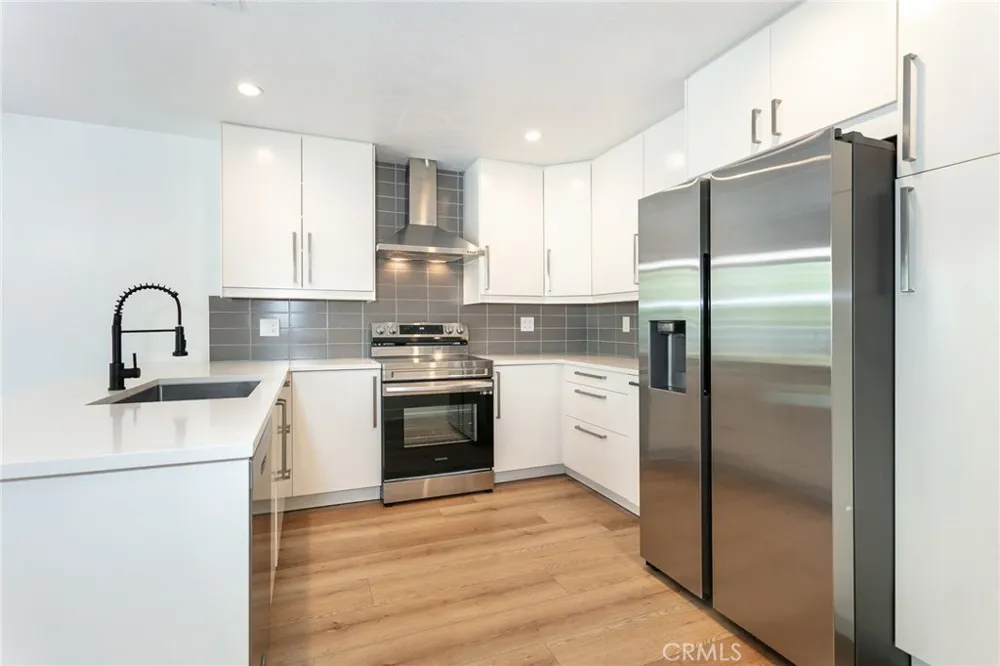 29725 Windsong Agoura Hills, CA 91301