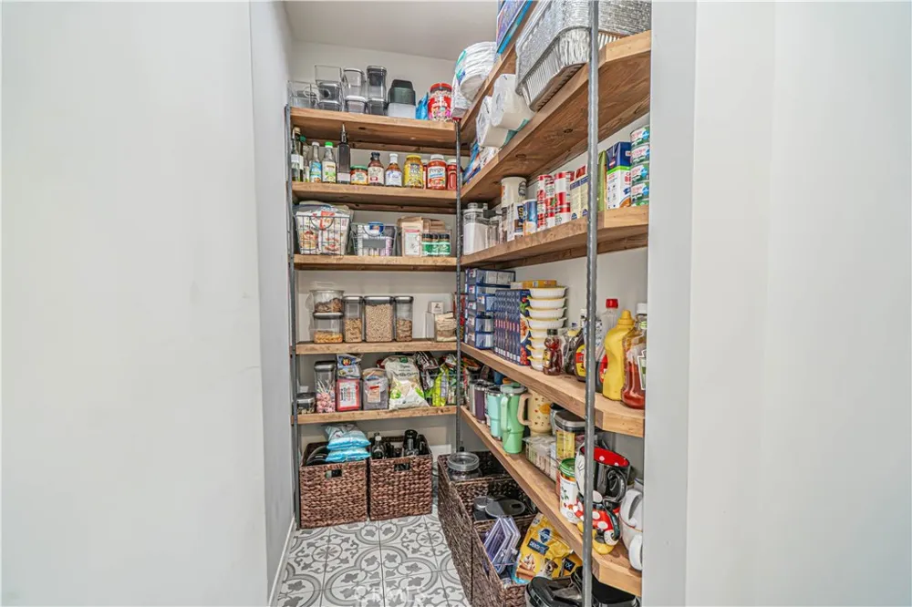 9210 Yucca Hills Agua Dulce, CA 91390