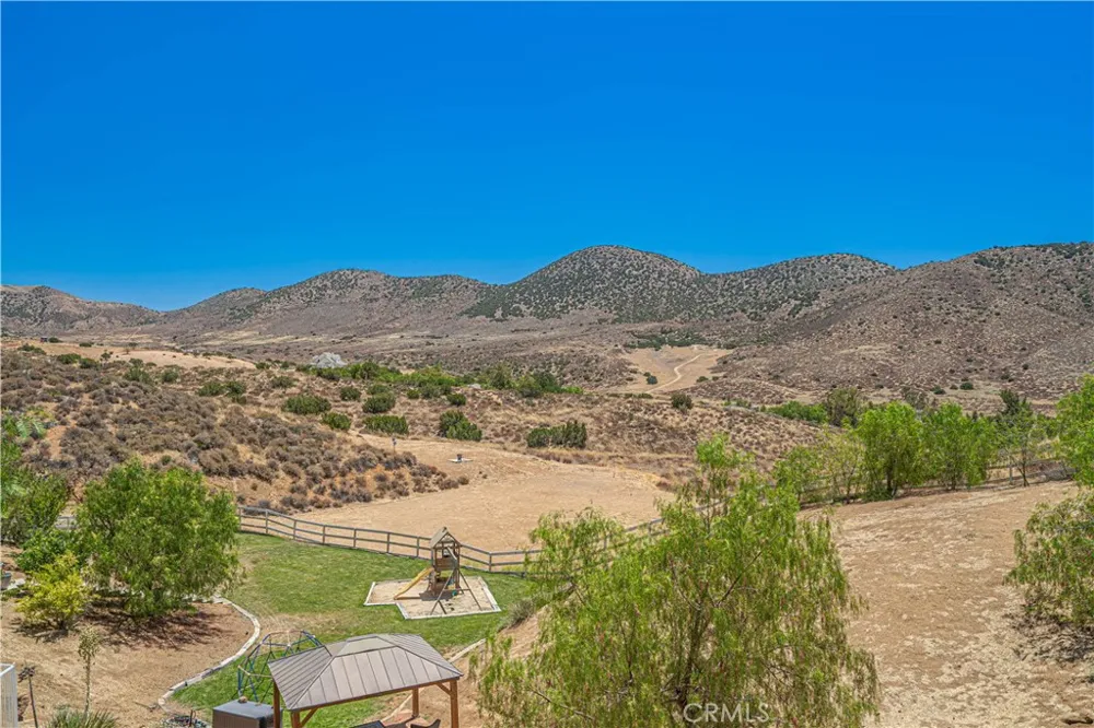 9210 Yucca Hills Agua Dulce, CA 91390