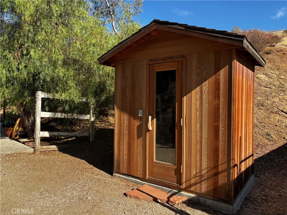 9210 Yucca Hills Agua Dulce, CA 91390