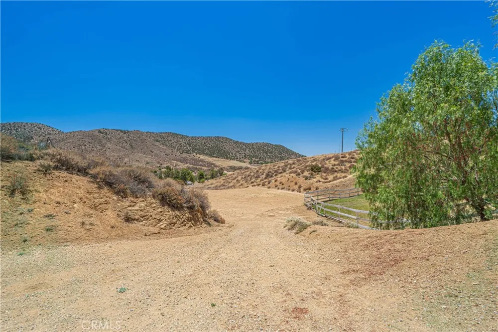 9210 Yucca Hills Agua Dulce, CA 91390