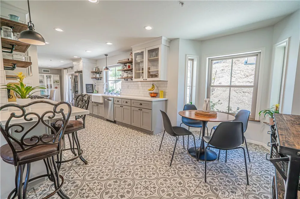 9210 Yucca Hills Agua Dulce, CA 91390