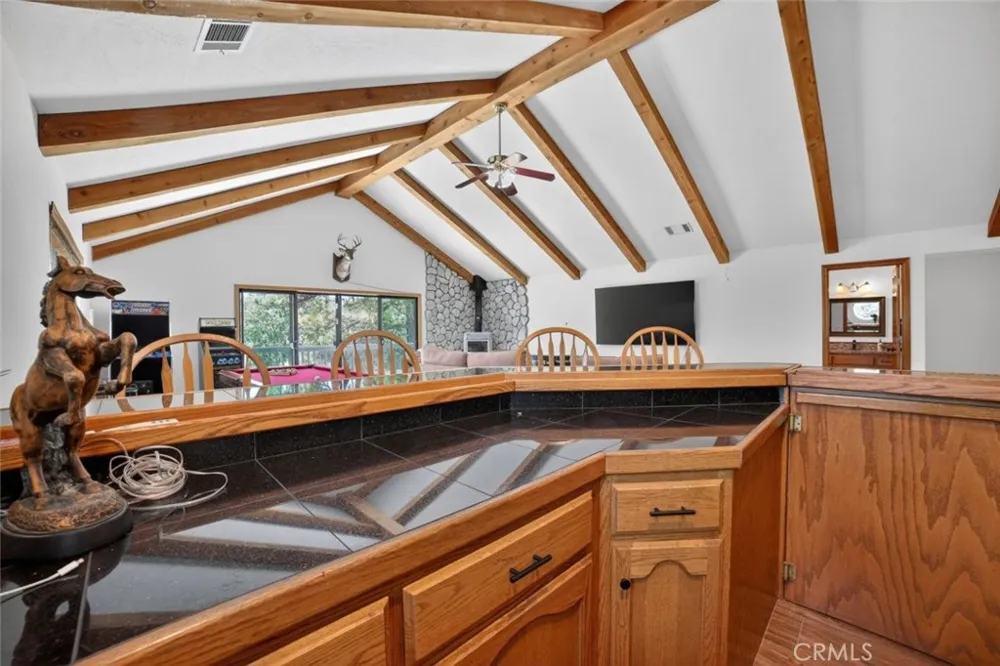1198 Montreal Drive Lake Arrowhead, CA 92352