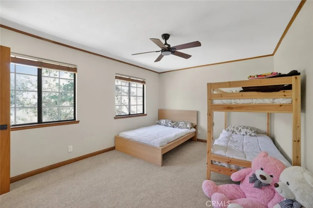 1198 Montreal Drive Lake Arrowhead, CA 92352