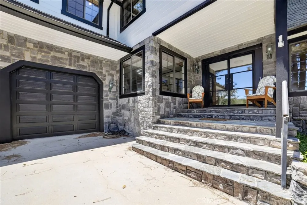1198 Montreal Drive Lake Arrowhead, CA 92352