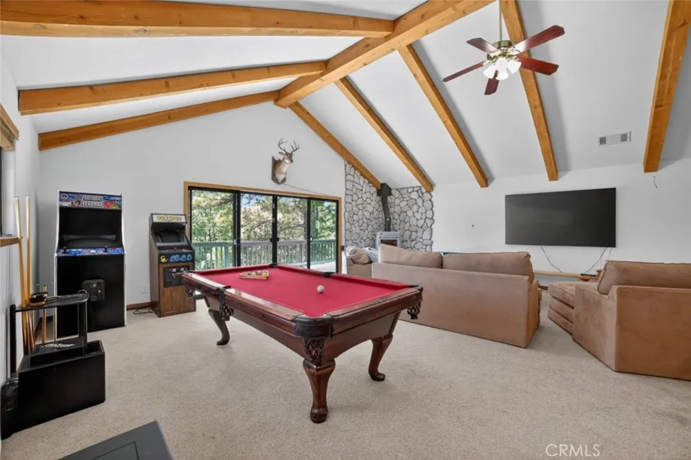 1198 Montreal Drive Lake Arrowhead, CA 92352