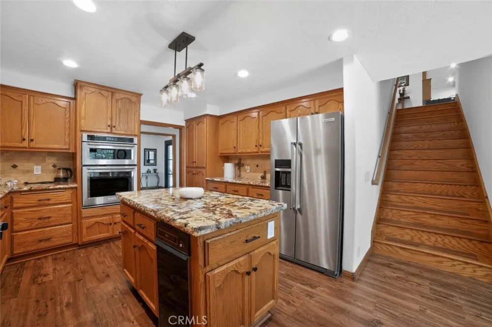 1198 Montreal Drive Lake Arrowhead, CA 92352
