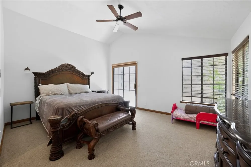 1198 Montreal Drive Lake Arrowhead, CA 92352