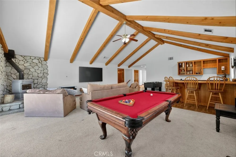 1198 Montreal Drive Lake Arrowhead, CA 92352