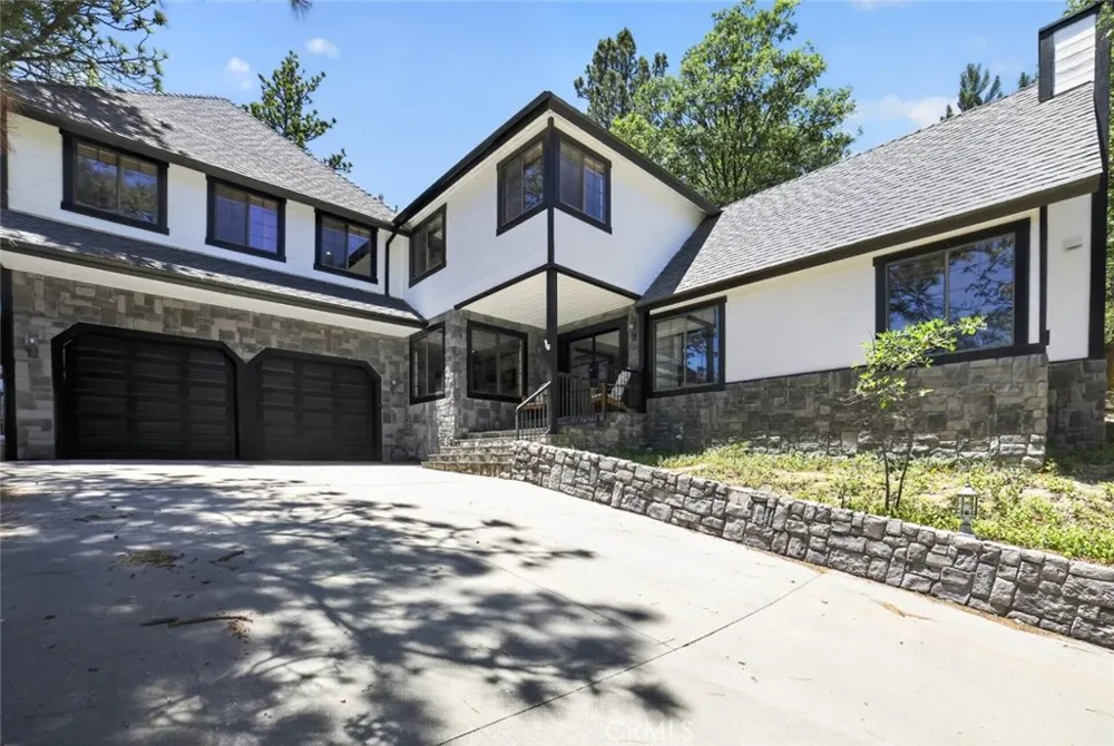 1198 Montreal Drive Lake Arrowhead, CA 92352