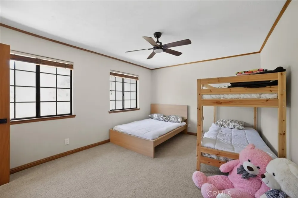 1198 Montreal Drive Lake Arrowhead, CA 92352