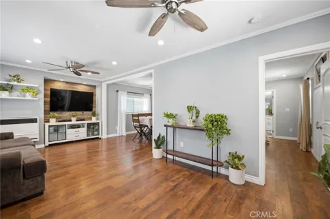 1100 W Gage Avenue