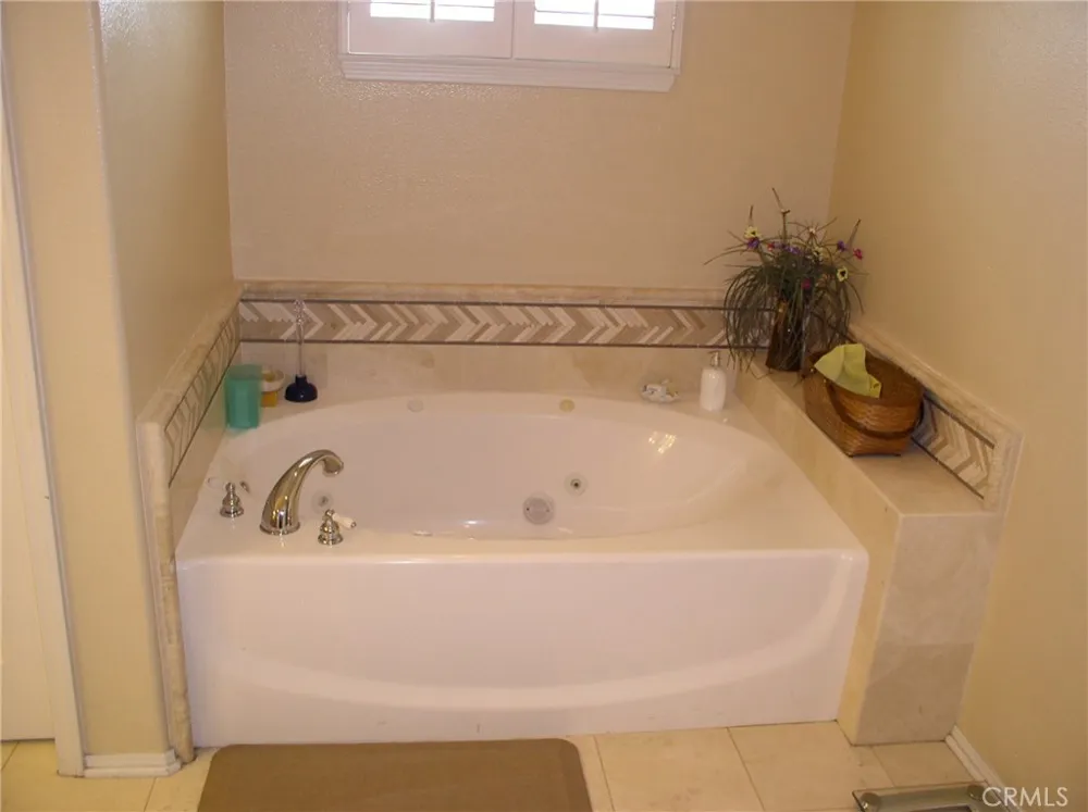 11424 Oakford Lane Porter Ranch, CA 91326