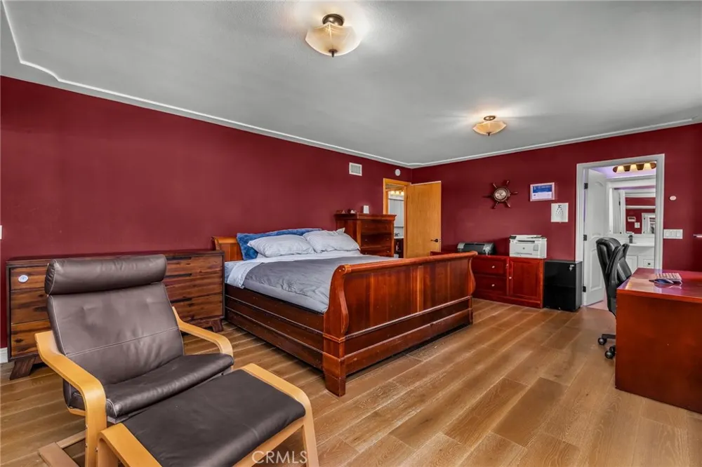 52 Sandra Court Newbury Park, CA 91320
