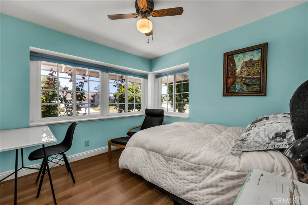 52 Sandra Court Newbury Park, CA 91320
