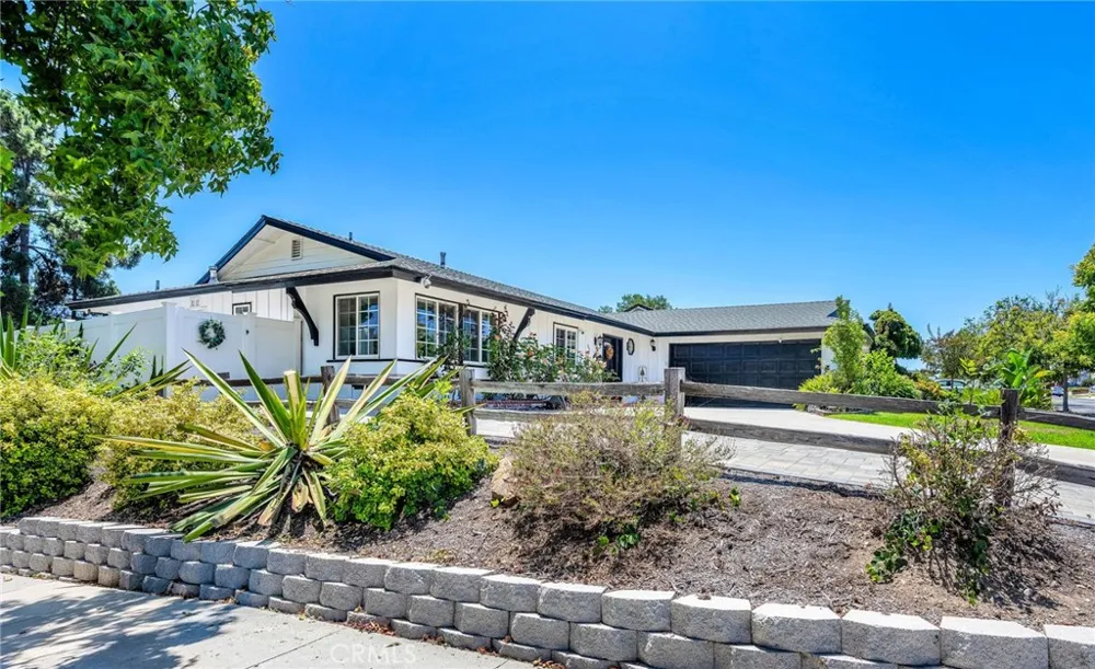 52 Sandra Court Newbury Park, CA 91320