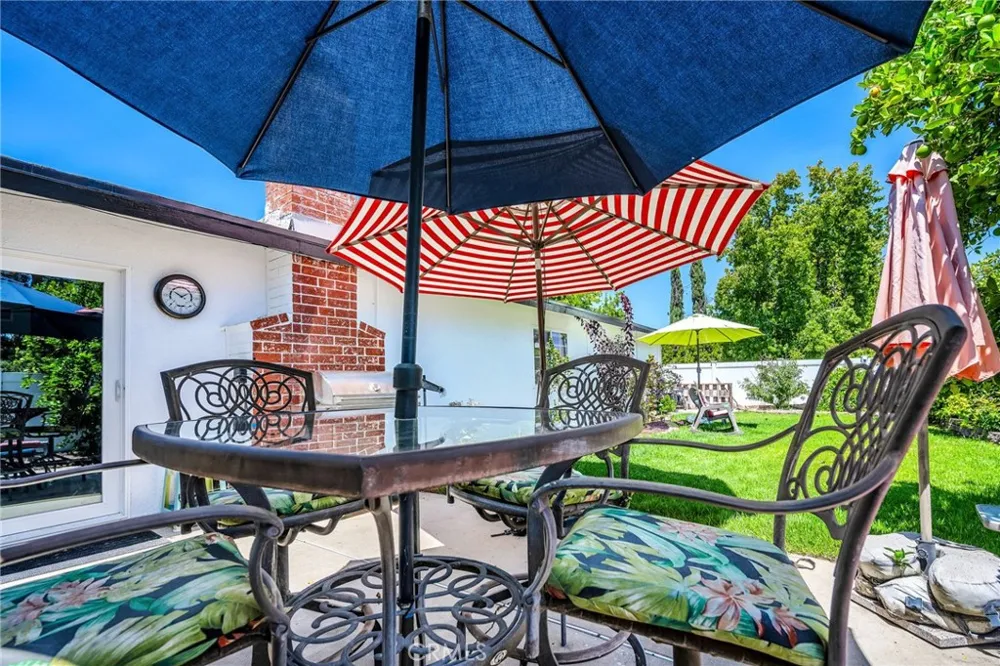 52 Sandra Court Newbury Park, CA 91320