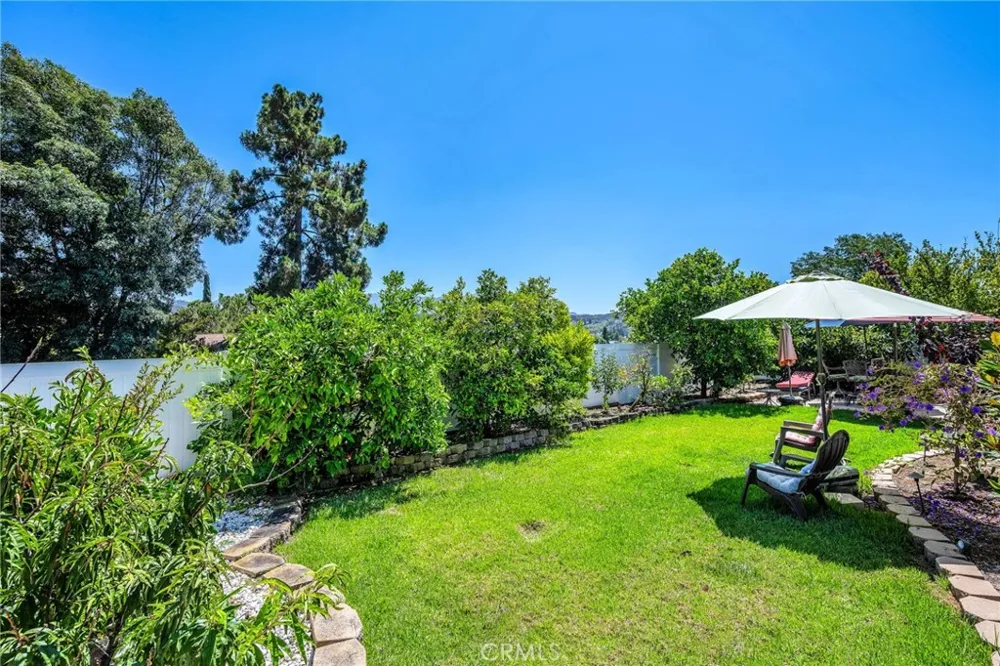 52 Sandra Court Newbury Park, CA 91320